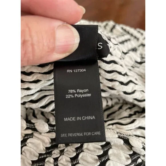 Ali Miles Women's 2X Textured Soft Fabric Design Dress - Picture 9 of 9